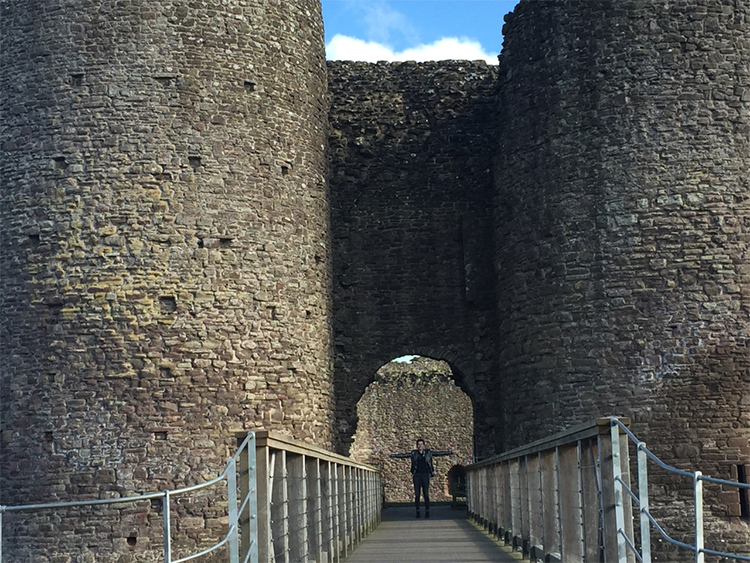 castle ruins in england